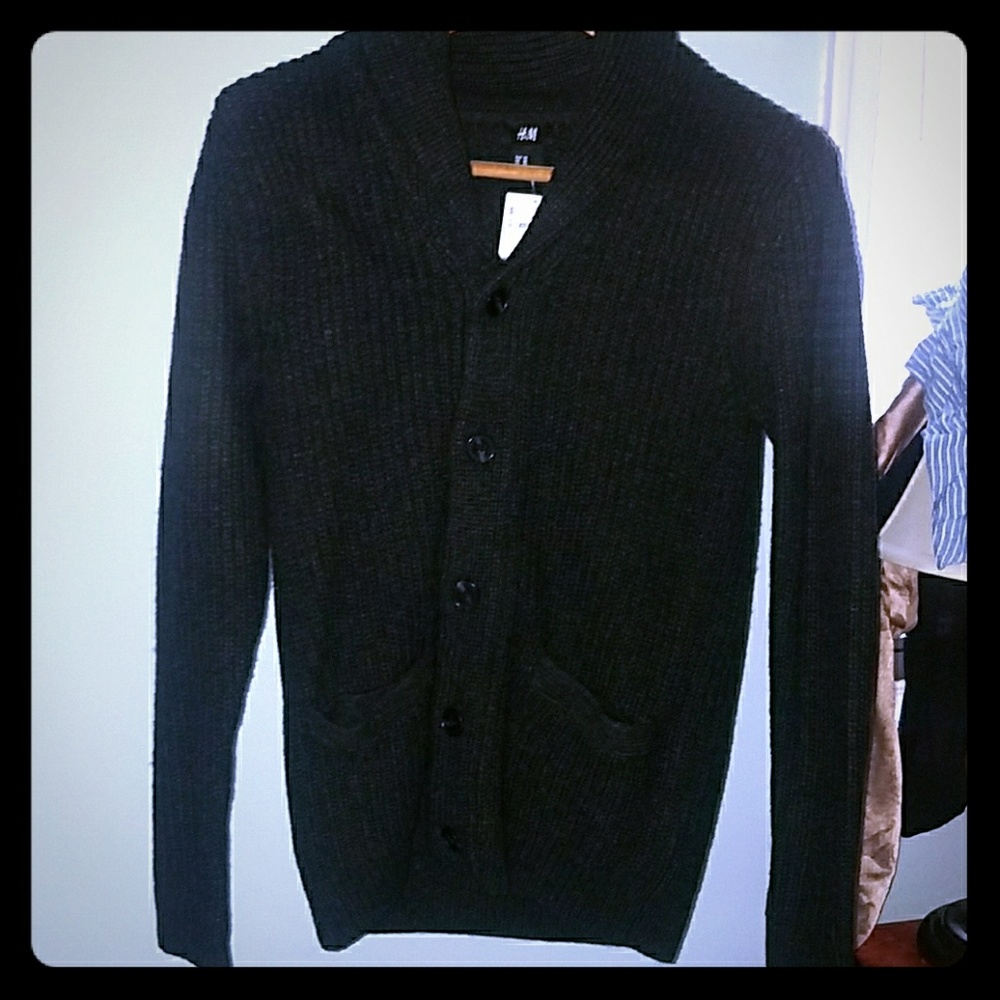 H&M Mens Sweater NWT